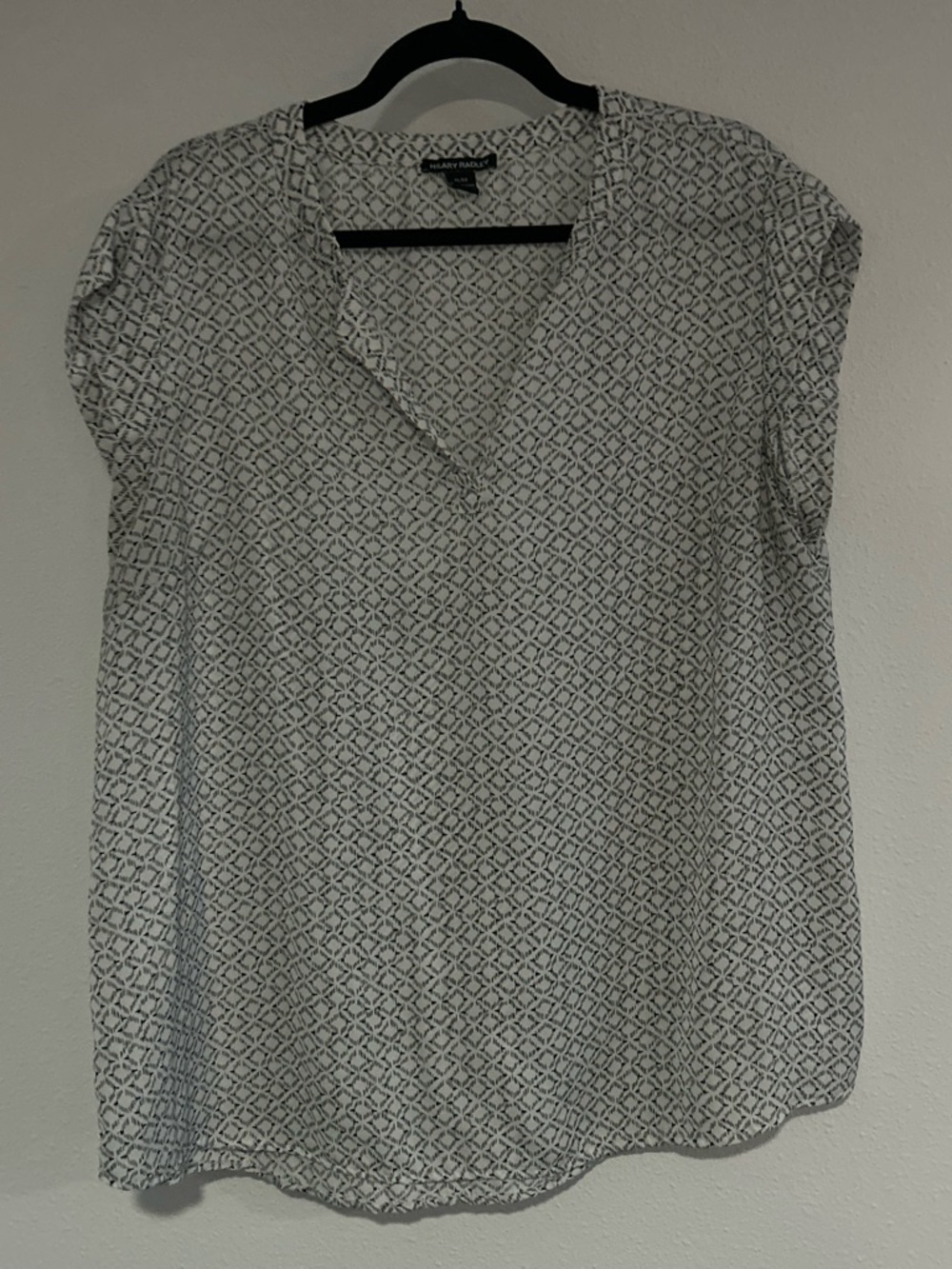 Hilary Radley Black and White Geometric Cap-Sleeve Blouse - Picture 1 of 3